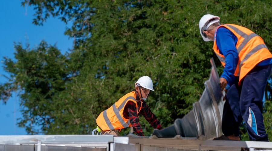 Roof repair in Kinnear, WY